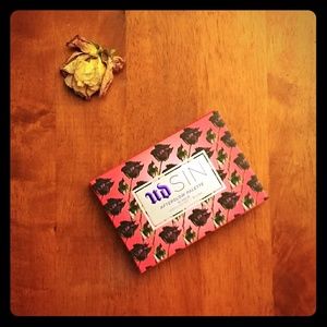 Urban Decay blush & highlighters